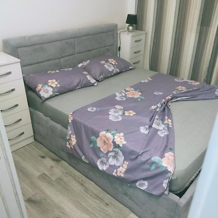 Mimoza Appartament Golem  Bagian luar foto